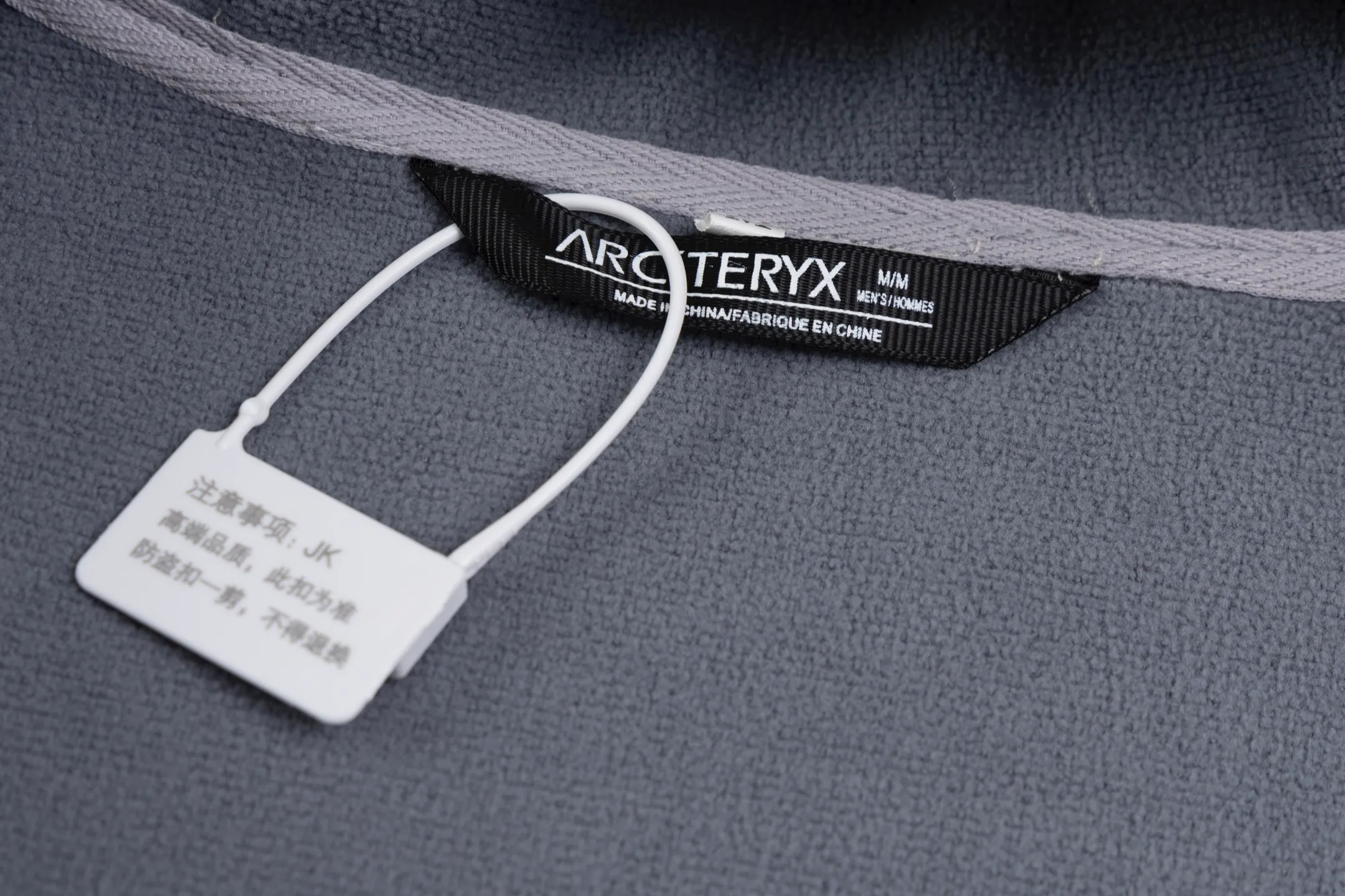 ARCTERYX GAMMA MX 100％ Series（essentials） gamma mx :Fortius 2.0 :85% ，15% :94% ，6% Gamma ，MX ， ， ， Gamma MX Top Seller， ， Series， ， ; Gamma MX ， ， ， ， ; ，New Arrival ， ， DWR ， ， ，Breathable Wind Stopper ， ， Series